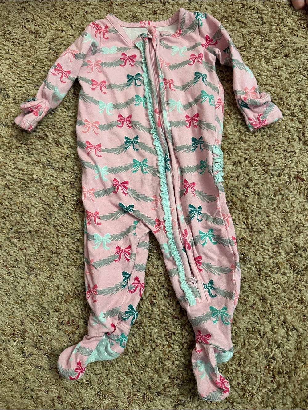 Soft Snooze Pink Bow-Print Footed One-Piece Size 0-3 mos.